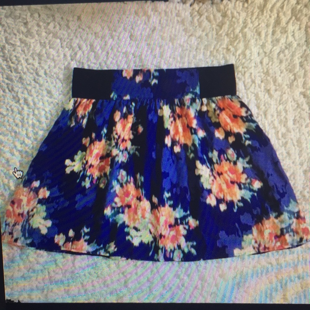This is a flowy blue mini skirt
